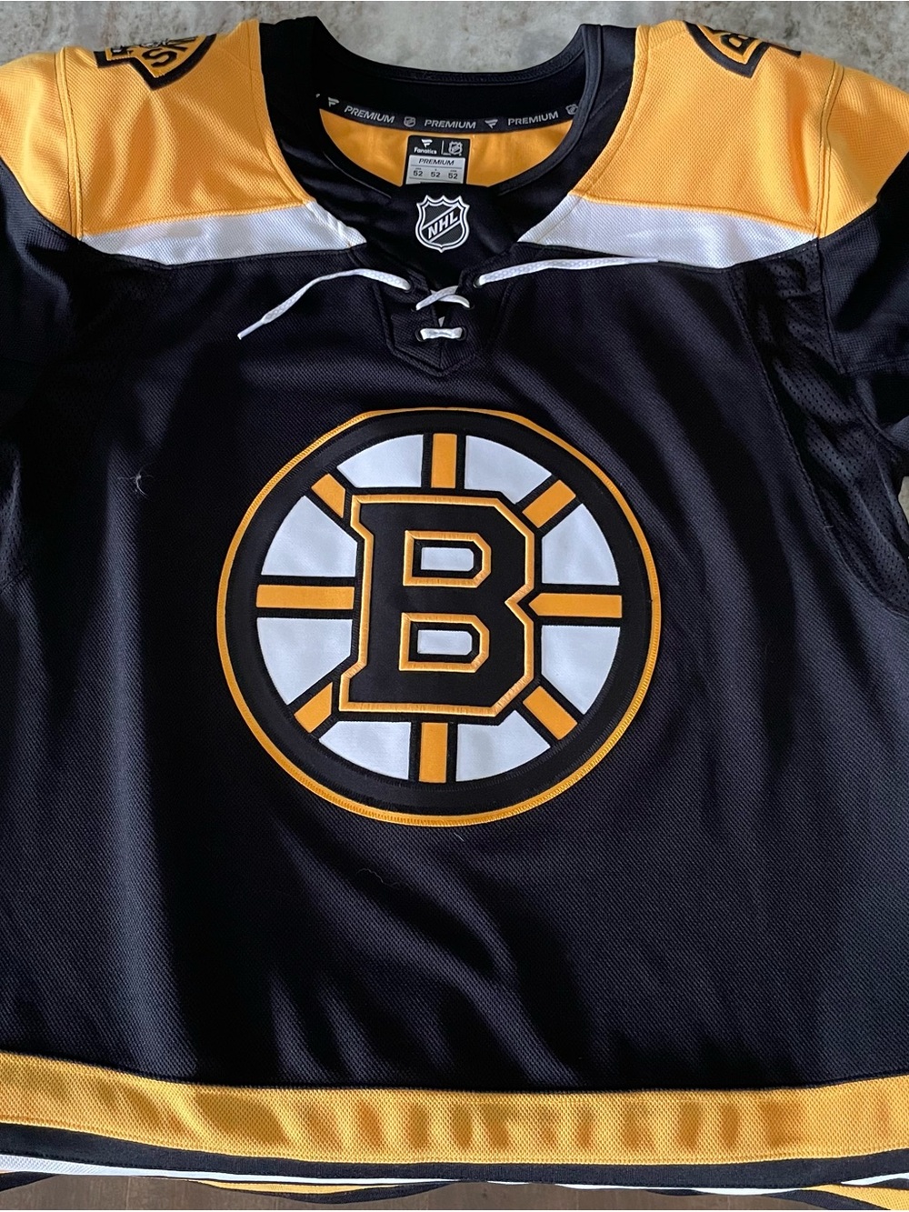 Boston Bruins jersey size L Fanatics